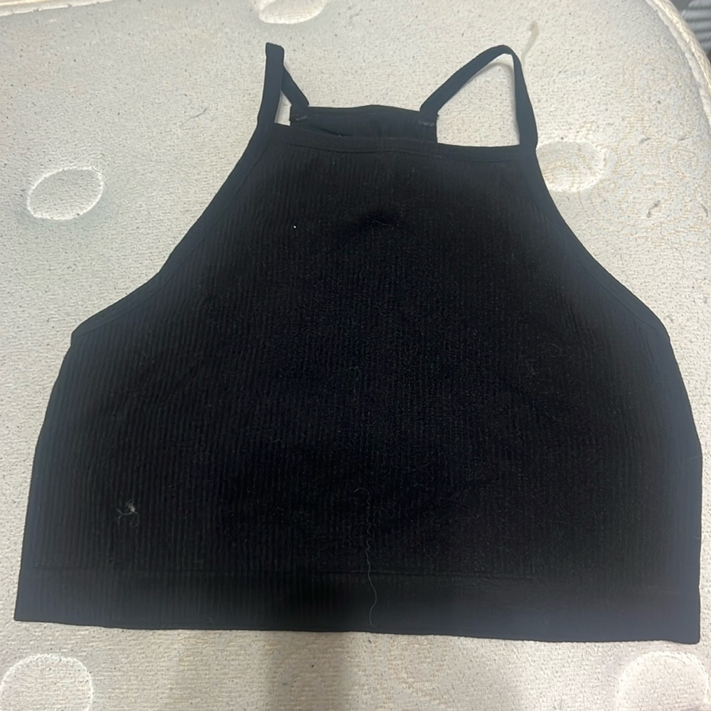 Black cropped tank top